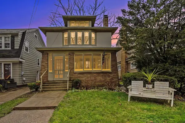 2100 Wealthy, Grand Rapids, MI 49506