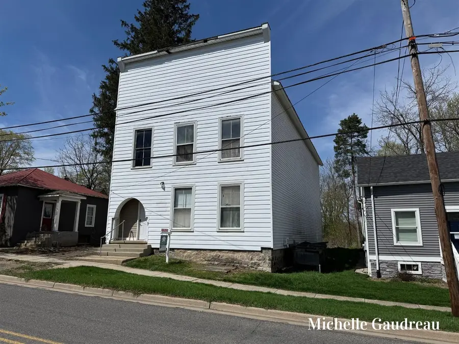 116 W Main, Caledonia, MI 49316 - #2