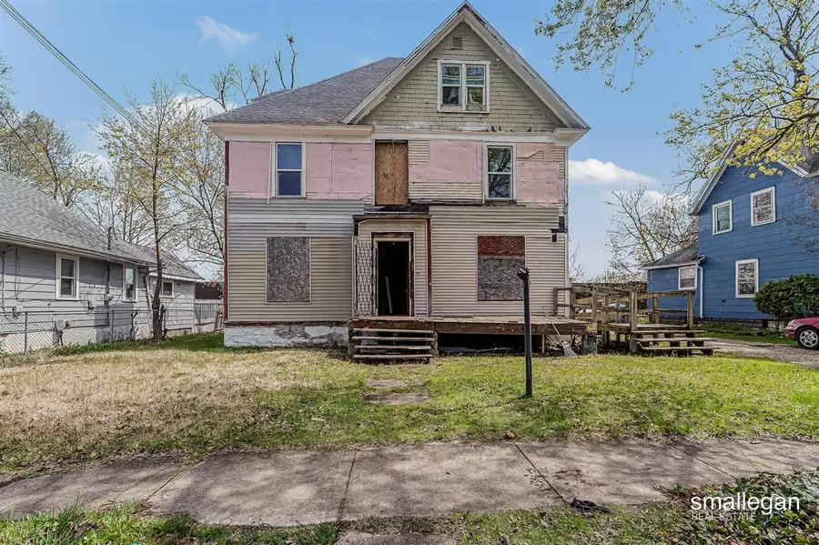 821 Clarence, Kalamazoo, MI 49001 - #2