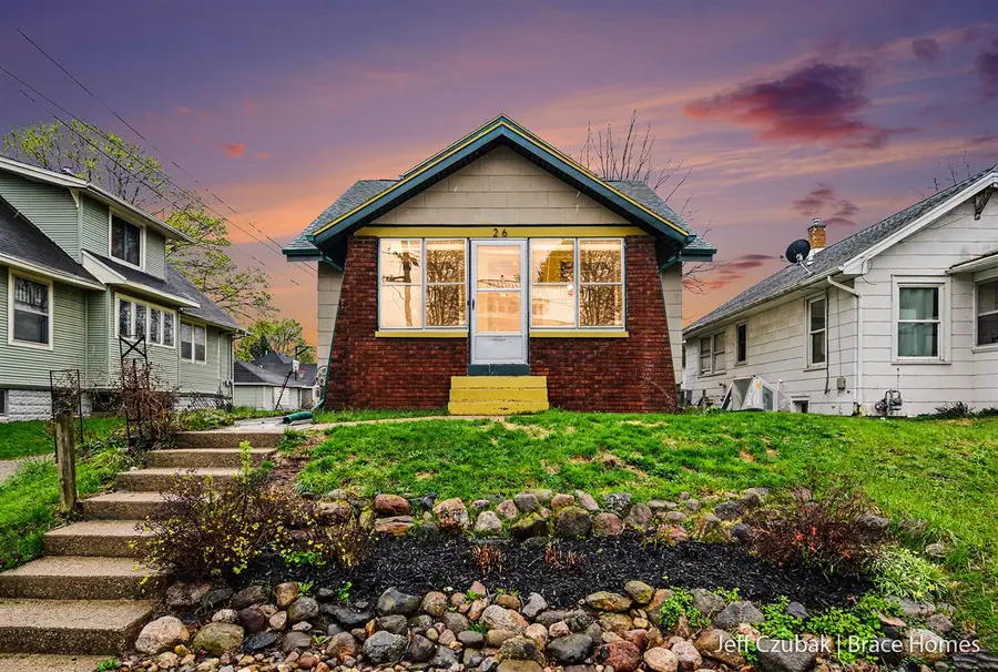 26 Burr Oak, Grand Rapids, MI 49505 - #2