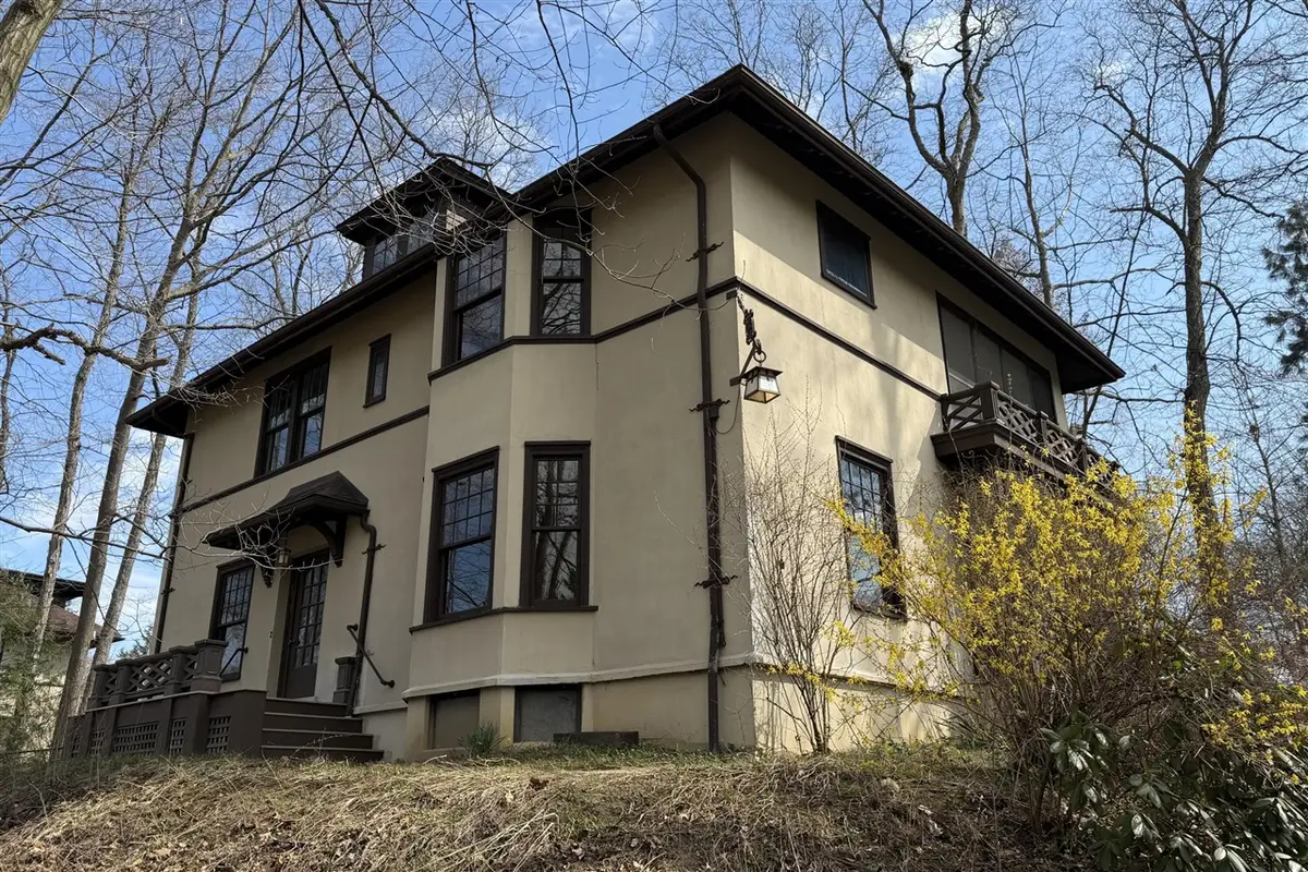 1930 Cambridge, Ann Arbor, MI 48104 - #1