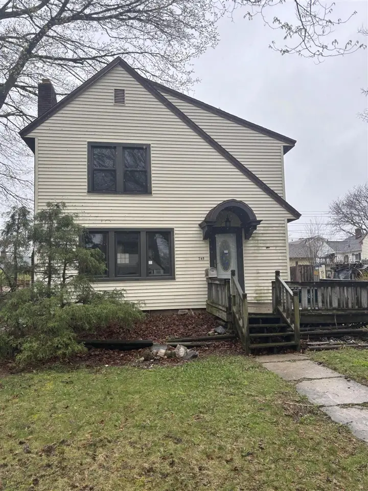 745 Durant, Lansing, MI 48915 - #1