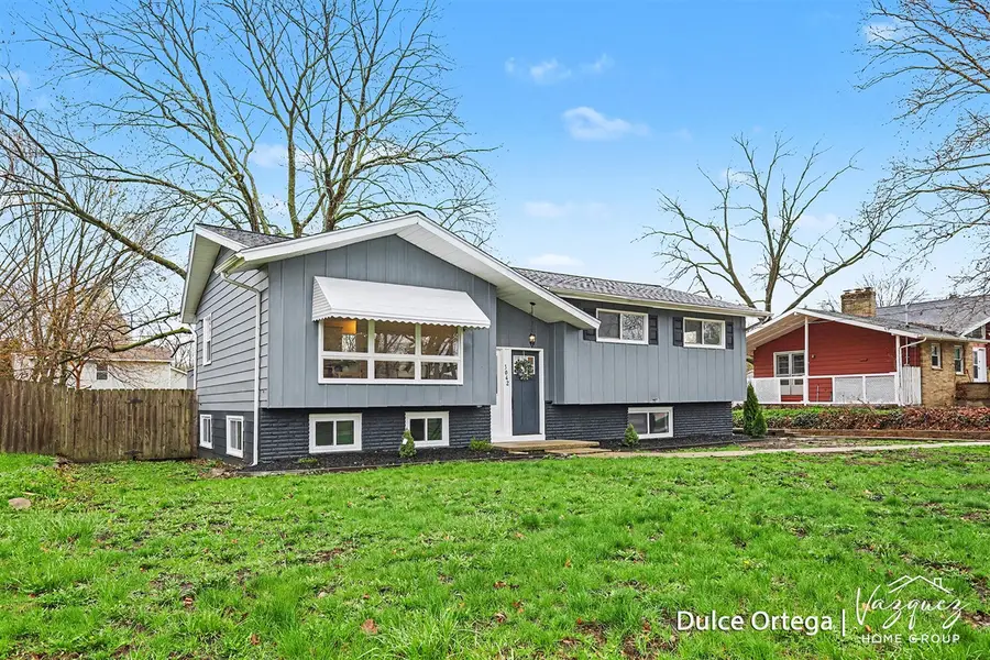 3042 Perry, Wyoming, MI 49519 - #3