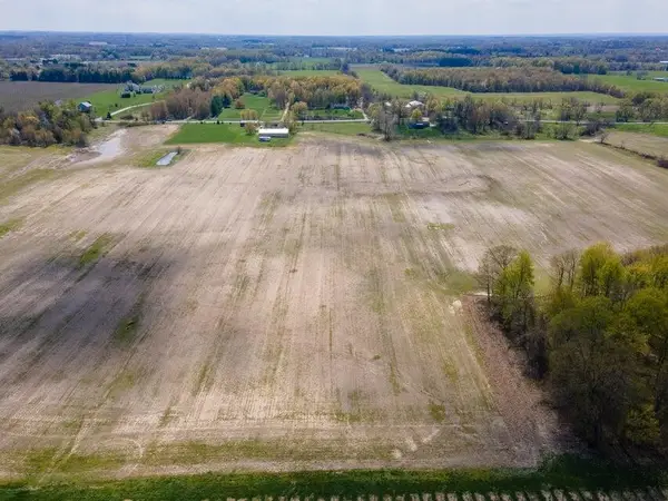 E East Shawnee, Berrien Springs, MI 49103