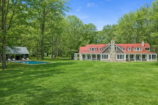 6852 W East, Lakeside, MI 49128