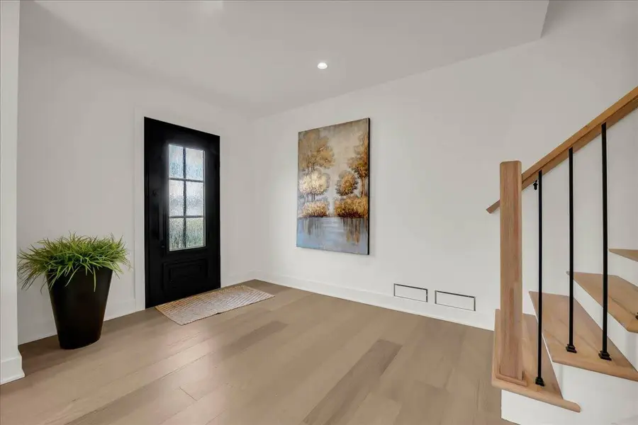 1323 Washington, Birmingham, MI 48009 - #3