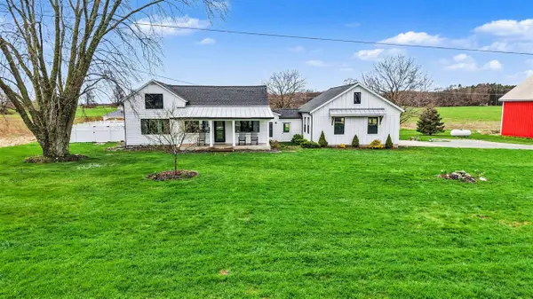 2087 Croswell, Fremont, MI 49412