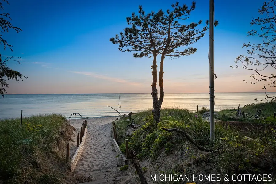 6700 Ratcliff, Holland, MI 49423 - #2
