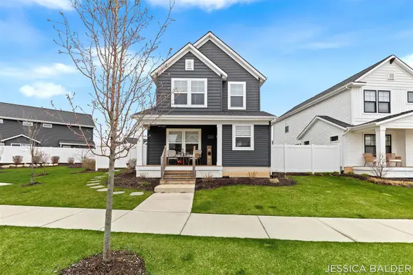 8324 Cooks Corner, Byron Center, MI 49315
