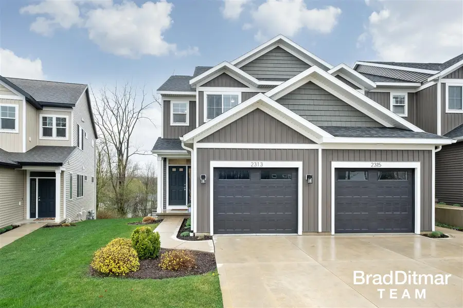 2313 Watertown #22, Grand Rapids, MI 49505 - #2