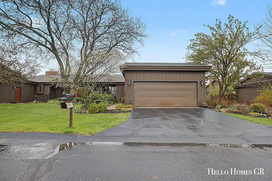 5980 Parview, Grand Rapids, MI 49546 - #3