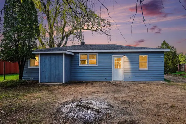 1561 Croton, Newaygo, MI 49337