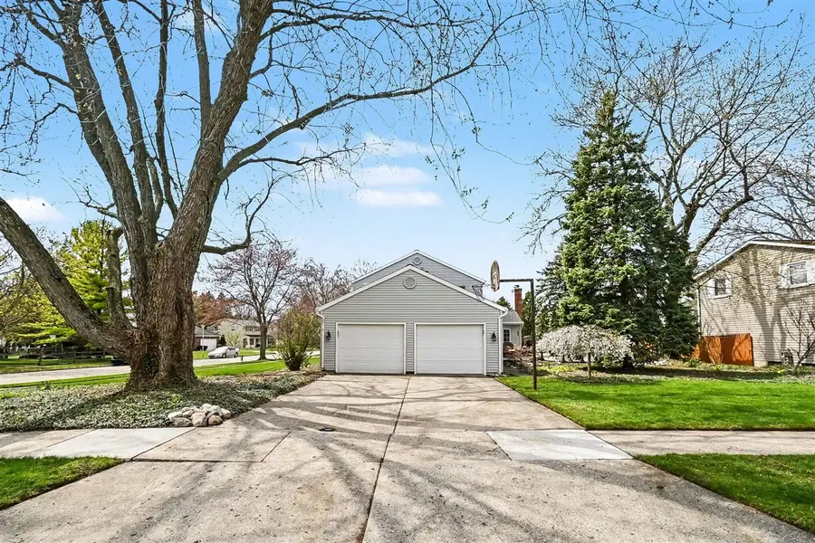 2876 Colony, East Lansing, MI 48823 - #2