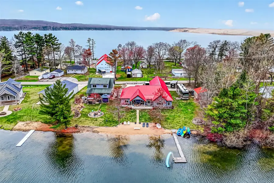 8662 W Edgewood, Mears, MI 49436 - #3