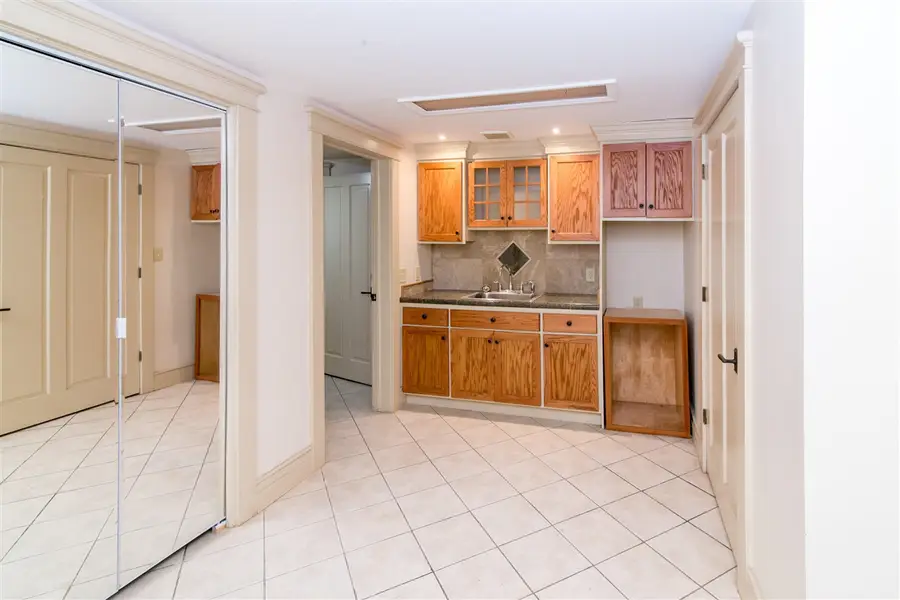 1928 Lorraine, Ann Arbor, MI 48104 - #3