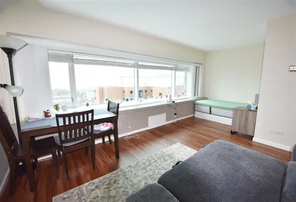 555 E William #17B, Ann Arbor, MI 48104