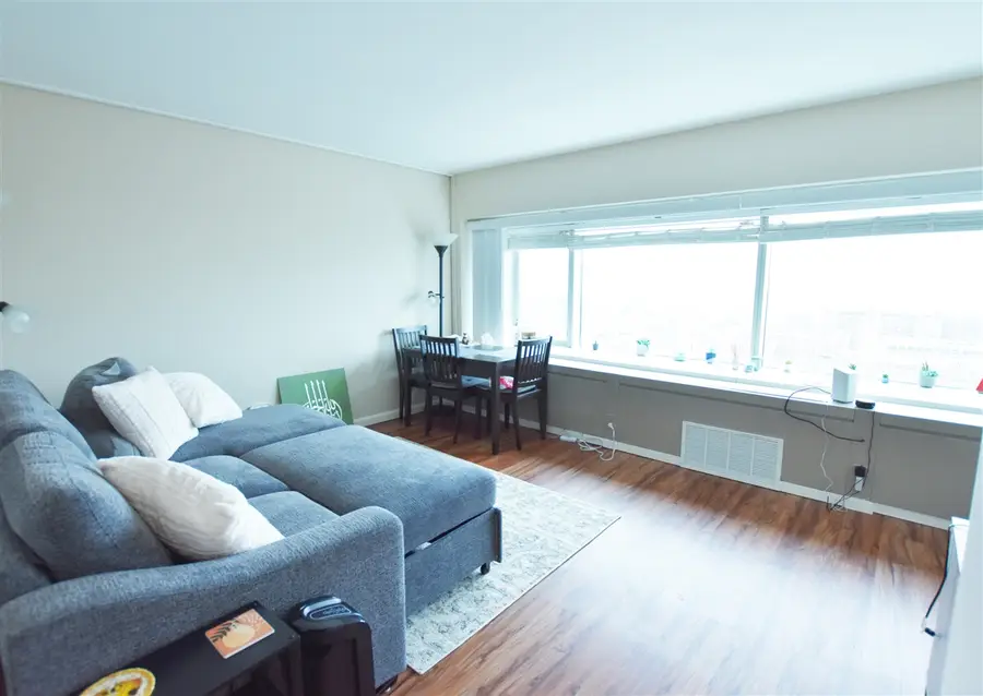 555 E William #17B, Ann Arbor, MI 48104 - #2