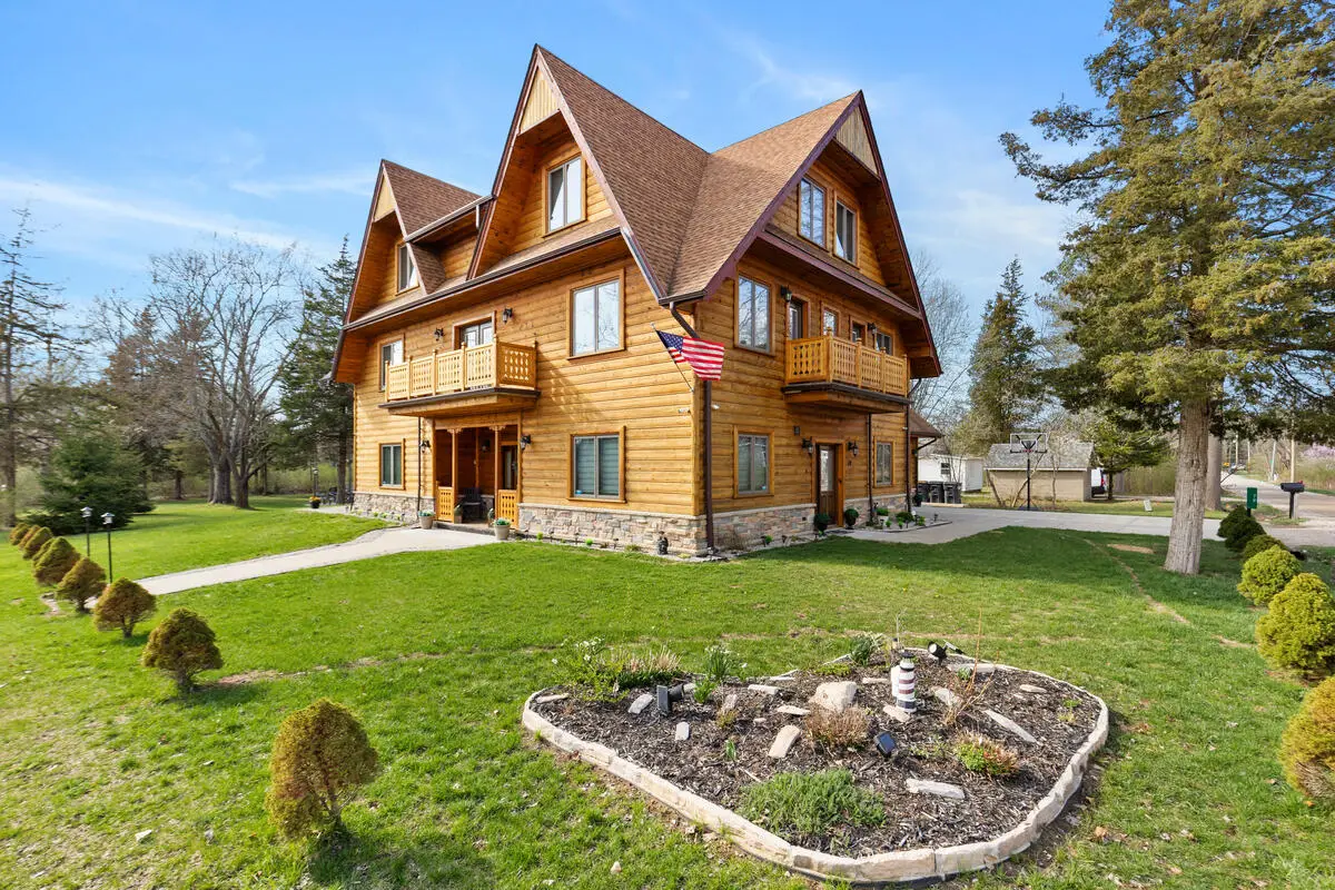 79 Pershing, South Haven, MI 49090 - #1