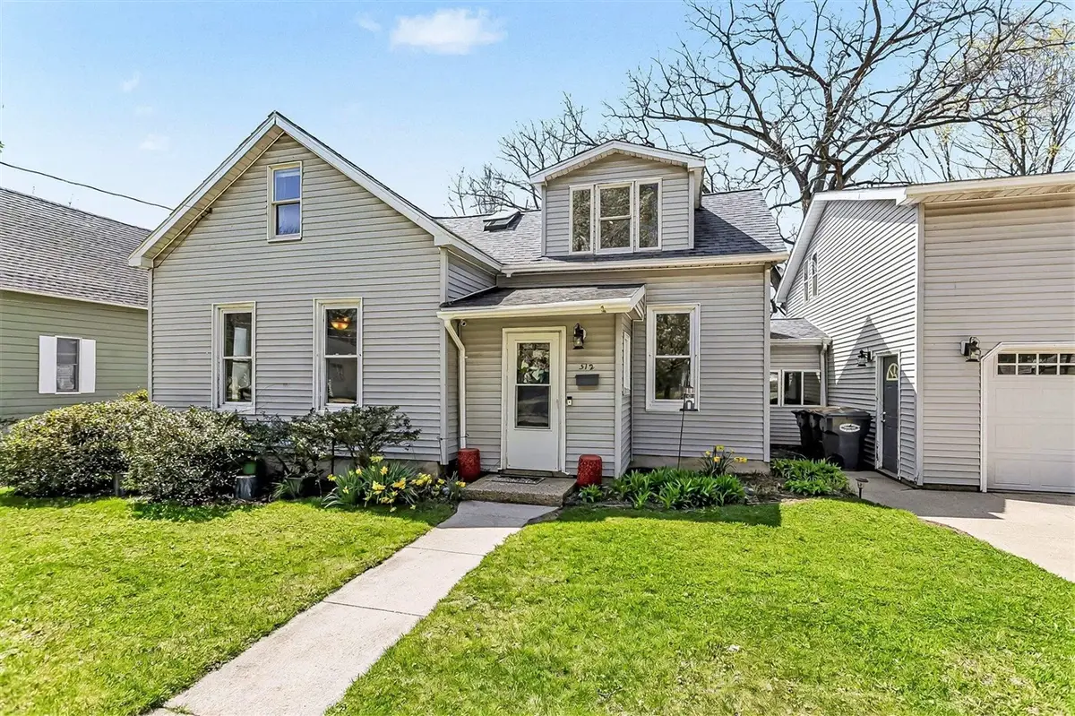 512 Lagrange, South Haven, MI 49090 - #1