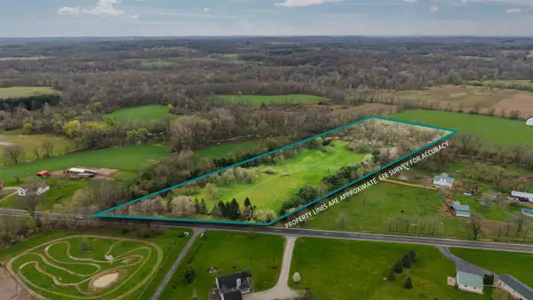 9602 Clinton, Manchester, MI 48158