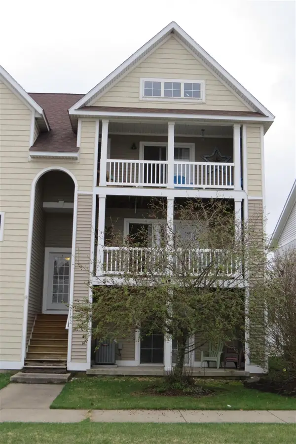 2122 Sherwood, Holland, MI 49423