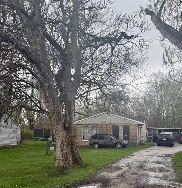 898 Sumpter, Belleville, MI 48111