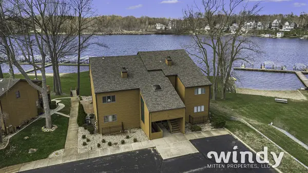 5576 N Watervliet, Watervliet, MI 49098