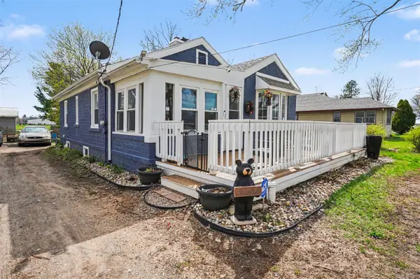 2961 W Dickman, Springfield, MI 49037