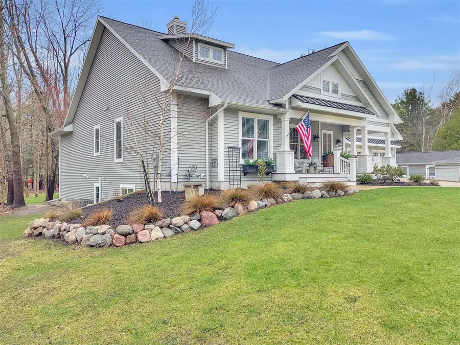 133 E Hanover, Pentwater, MI 49449 - #3