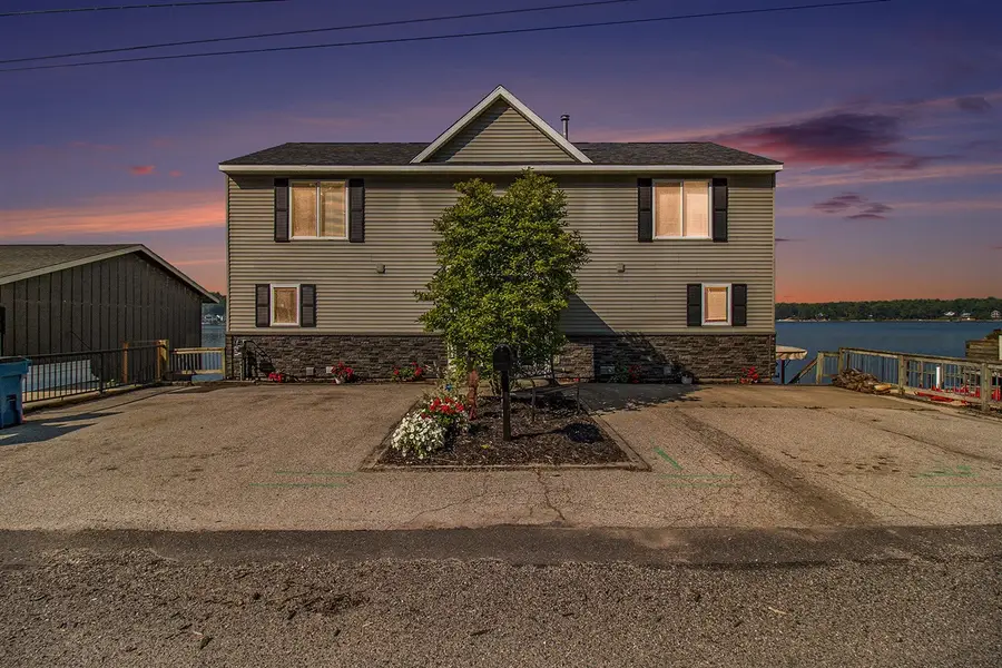 5293 W Monroe, Pentwater, MI 49449 - #2