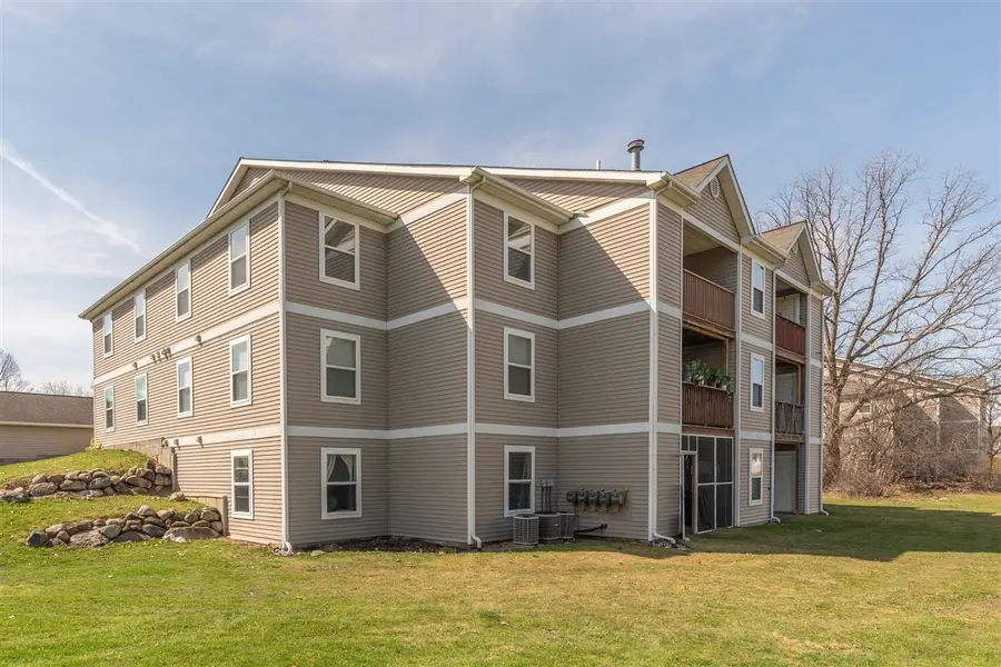 1322 Heatherwood, Ann Arbor, MI 48108 - #2