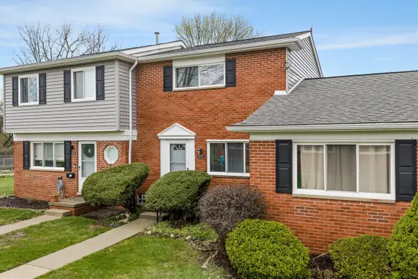 3045 Elstead, Auburn Hills, MI 48326