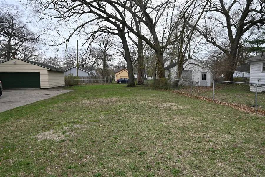 2413 Leahy, Muskegon, MI 49444 - #2