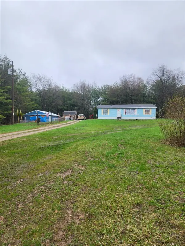 21278 10th, Barryton, MI 49305