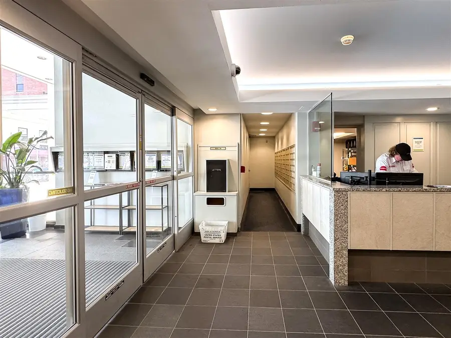 555 E William #24A, Ann Arbor, MI 48104 - #3