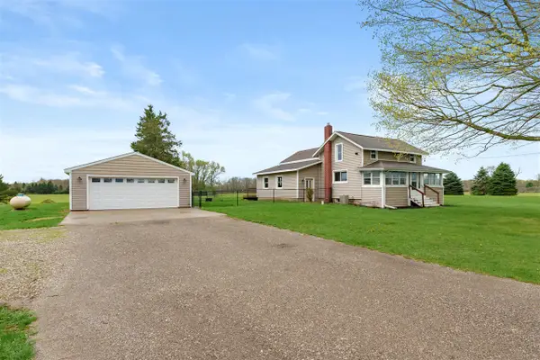 10635 W W, Schoolcraft, MI 49087