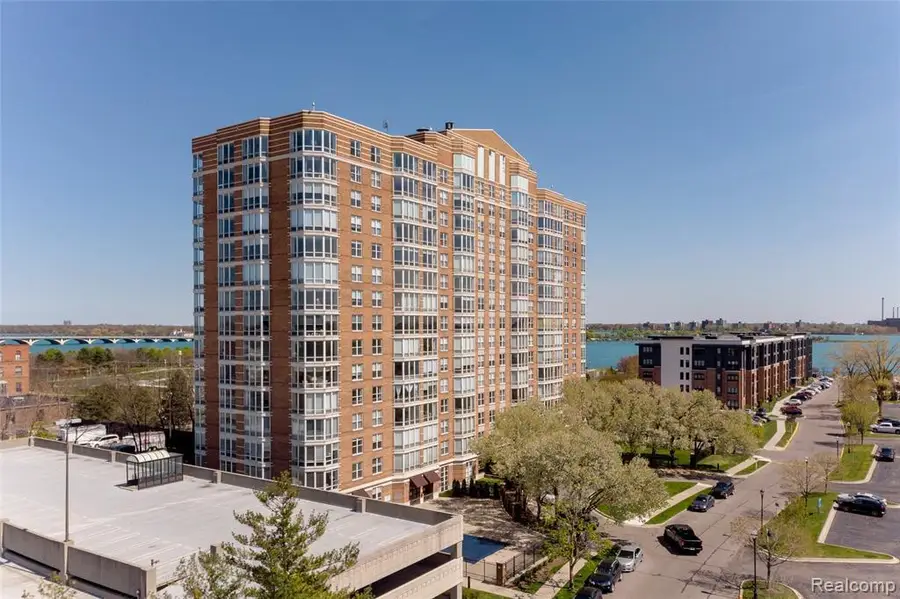 250 E Harbortown #307, Detroit, MI 48207 - #2