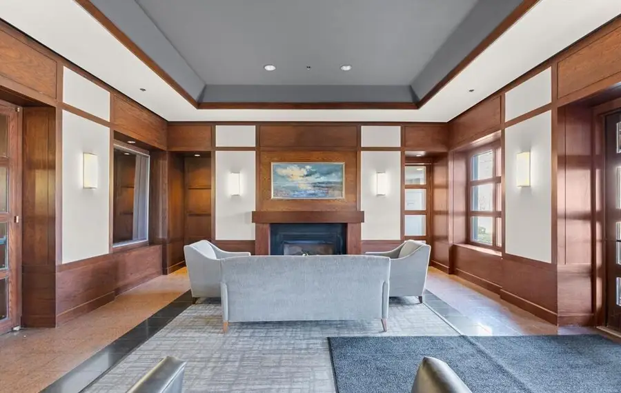 250 E Harbortown #307, Detroit, MI 48207 - #3