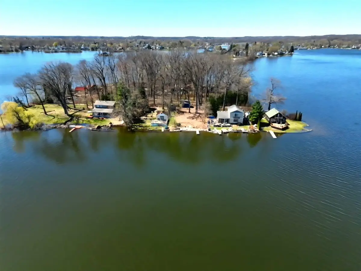 8531 Gale, White Lake, MI 48386 - #1