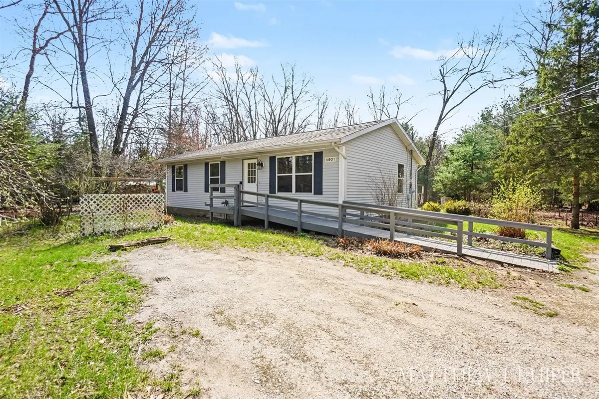 6901 Evanston, Muskegon, MI 49442 - #1