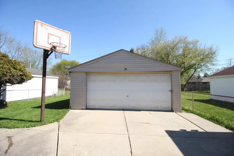 18905 Woodland, Harper Woods, MI 48225 - #3