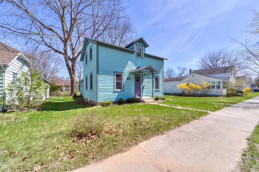 119 S Livingston, Whitehall, MI 49461 - #2