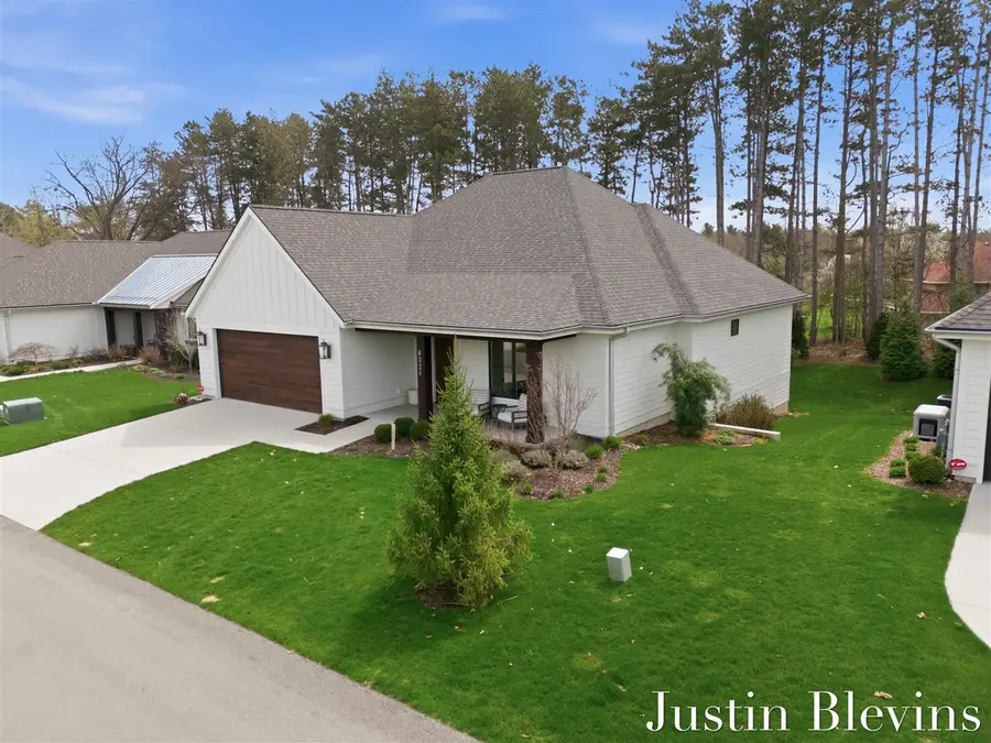 6324 Lamppost #10, Grand Rapids, MI 49546 - #2