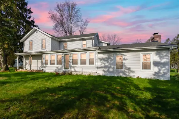 58380 County Road 365, Lawrence, MI 49064