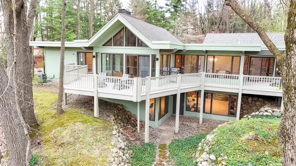 453 E Hamilton, Battle Creek, MI 49015