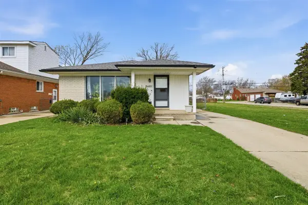 24657 Flower, Eastpointe, MI 48021