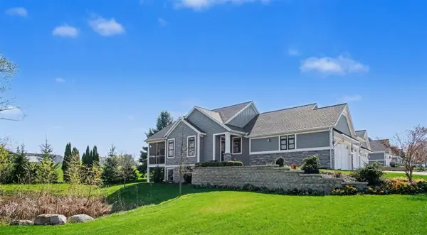 2424 Ravines Trail #1, Byron Center, MI 49315