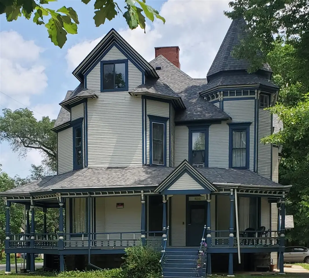 316/324 Stuart, Kalamazoo, MI 49007 - #1