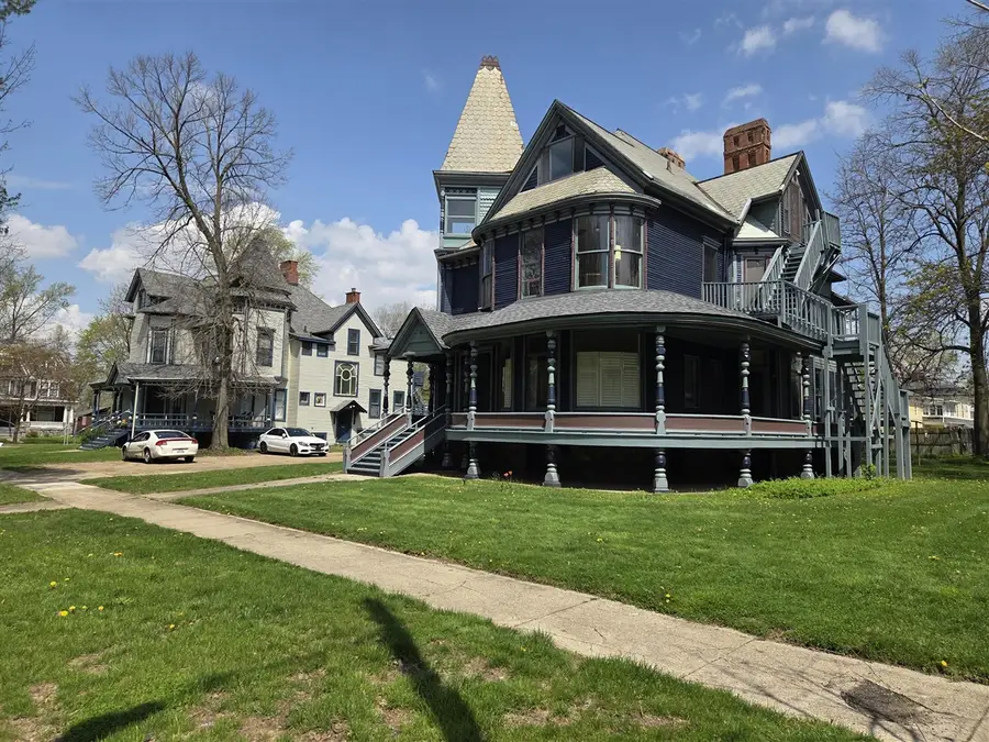316/324 Stuart, Kalamazoo, MI 49007 - #3