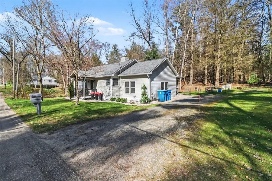 90 S Clymer, Pentwater, MI 49449 - #2